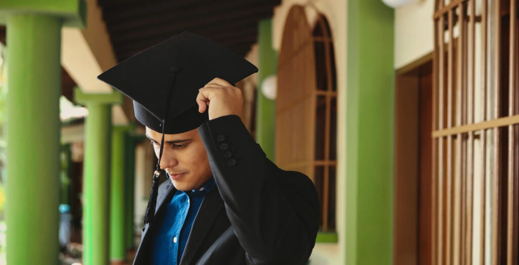 La imagen actual no tiene texto alternativo. El nombre del archivo es: Como-Elegir-la-Carrera-Universitaria-Ideal.jpg