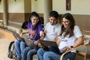 Liderazgo correcto en clases: Guía para dirigir a tu equipo sin ser “El Jefe”